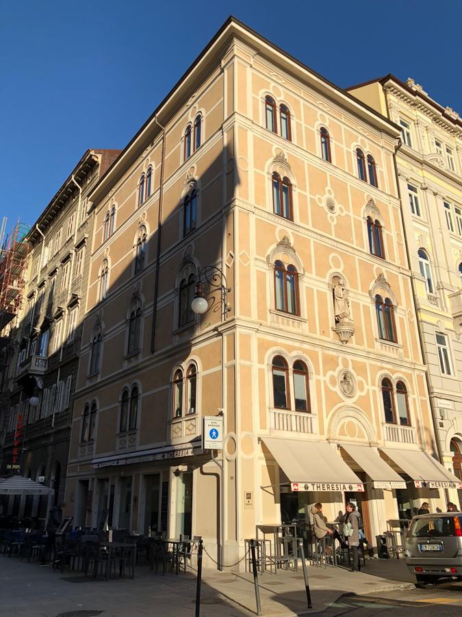 9 Stanze - Boutique Rooms Trieste Exteriör bild